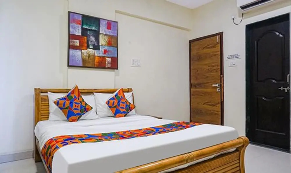 Fabhotel Grandeur