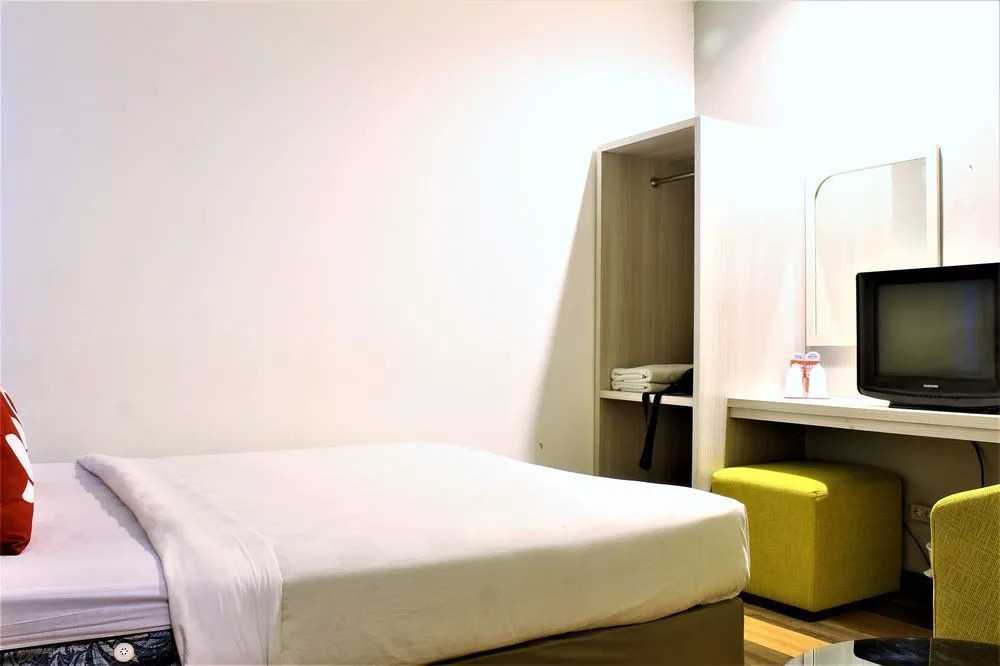 ZEN Rooms Basic Mangga Besar 5