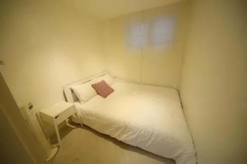 Artist House 7