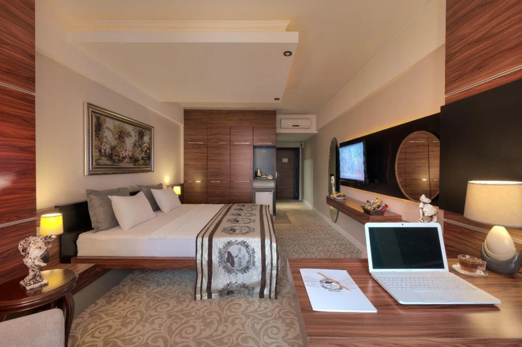 Madame Tadia Hotel