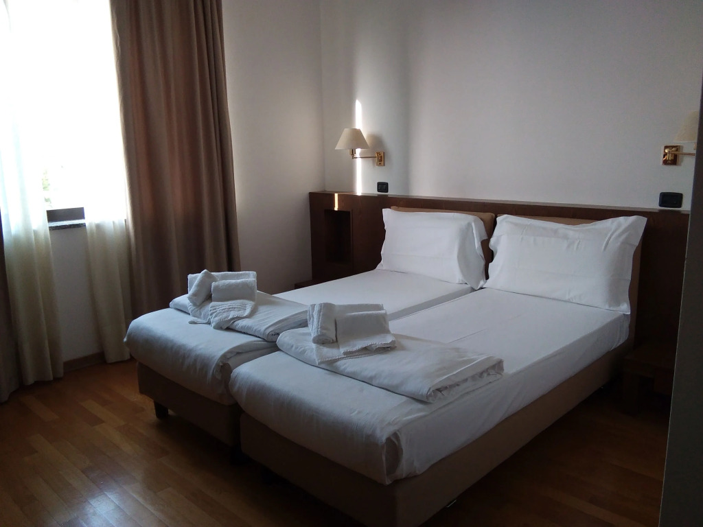 HOTEL CAVALIERI