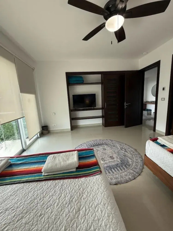 New Casa Paradise Ocean View 2 Bedroom Apts