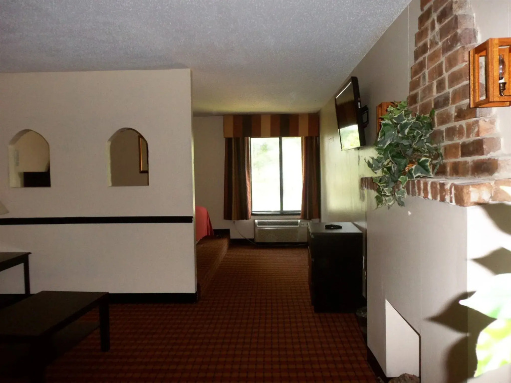 Rite4us Inn & Suites