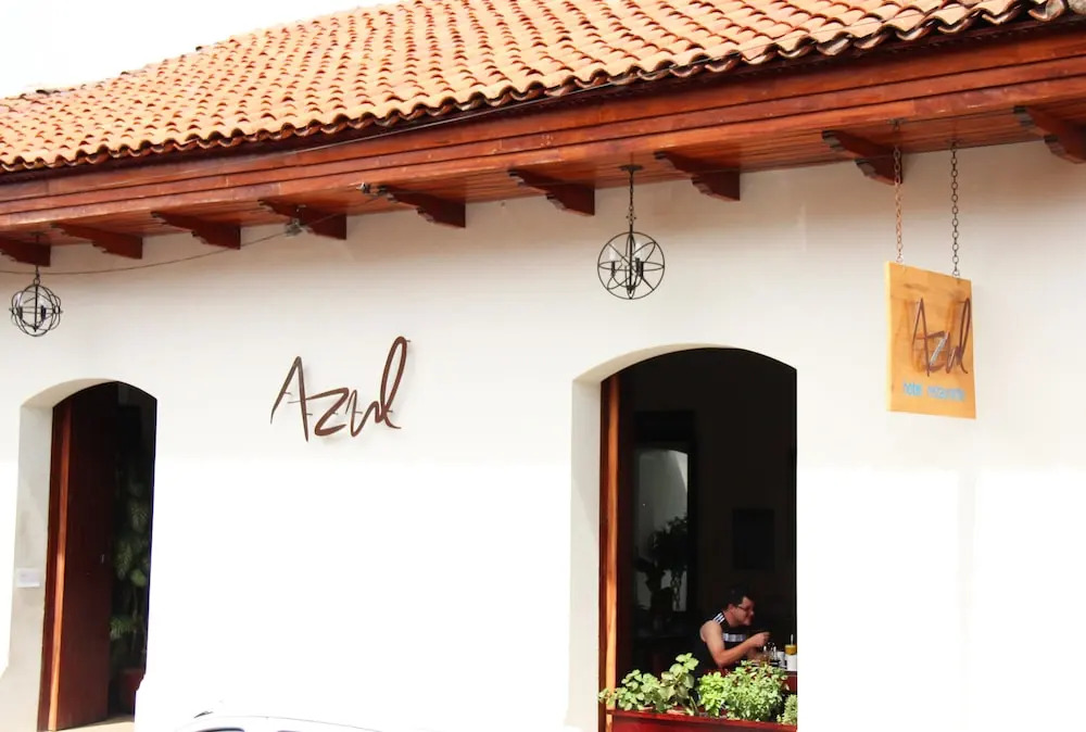 Hotel and Coffe Azul
