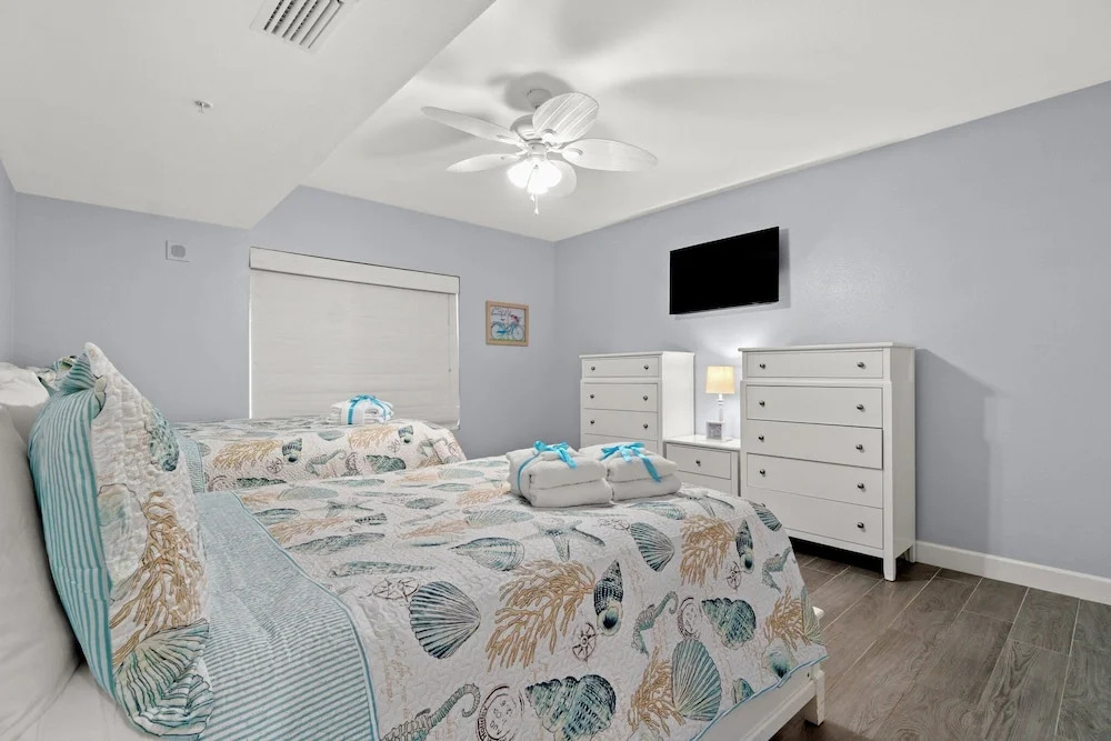 Tidewater Beach Luxury Penthouse With Resort Amenities and a View!