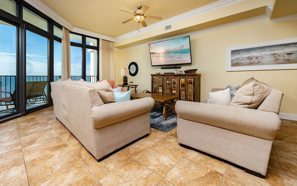 The Oasis 909 Formerly Phoenix West Ii 909 3 Bedroom Condo