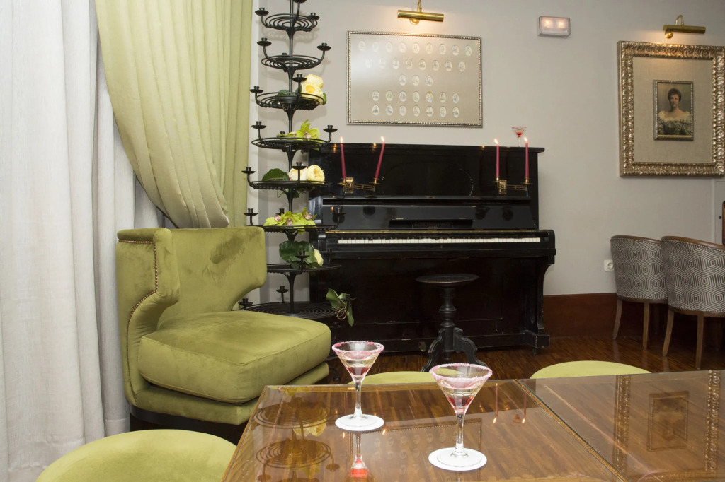 Hotel Rainha D. Amélia, Arts & Leisure