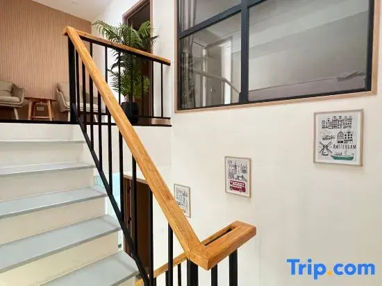 Luxury townhouse with 3 bedrooms and 3 bathrooms in the city center