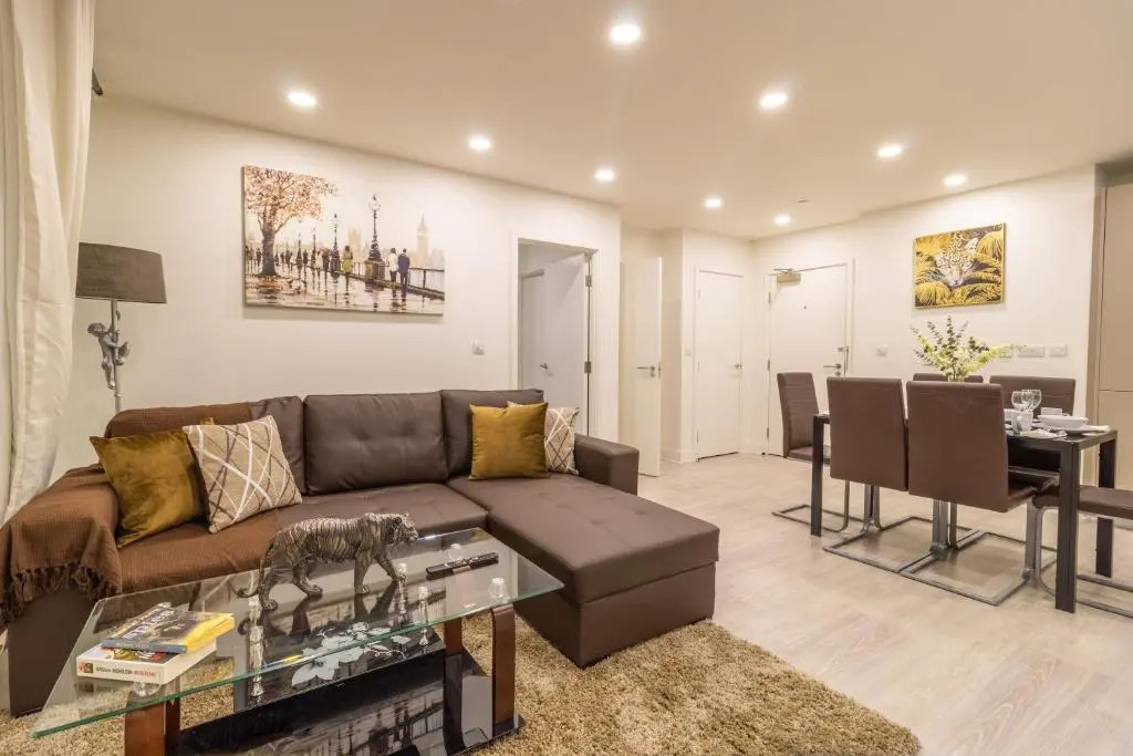 Virexxa Bedford Centre - Supreme Suite - 2Bed Flat with Free Parking & Gym
