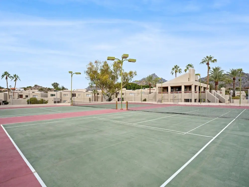 Biltmore Bliss-pool-pickeball-gym-mountain Views