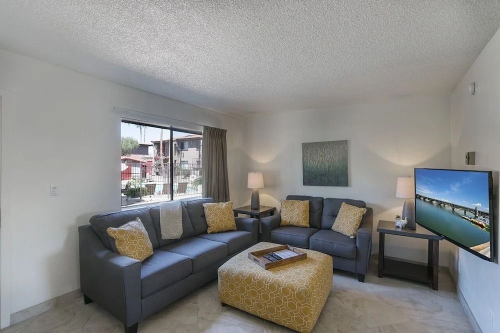 123 Fully Furnished 1BR Suite-Prime Location! by RedAwning