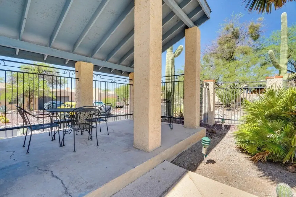 Tucson Foothills Oasis Near Hiking Trails!
