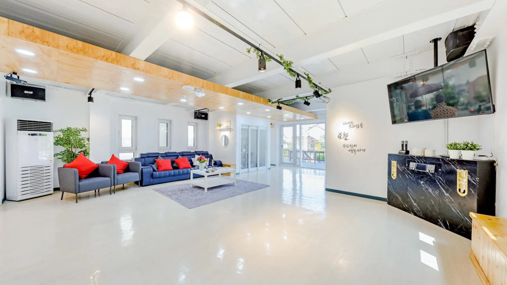 daebudo thewhite pension
