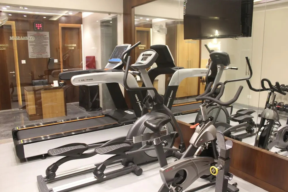 HOTEL RAJHANS ABHINANDAN