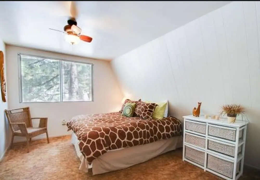 Large Cabin, 3 Minutes To Lake, 8 Minutes To Heavenly! 4 Bedroom Home