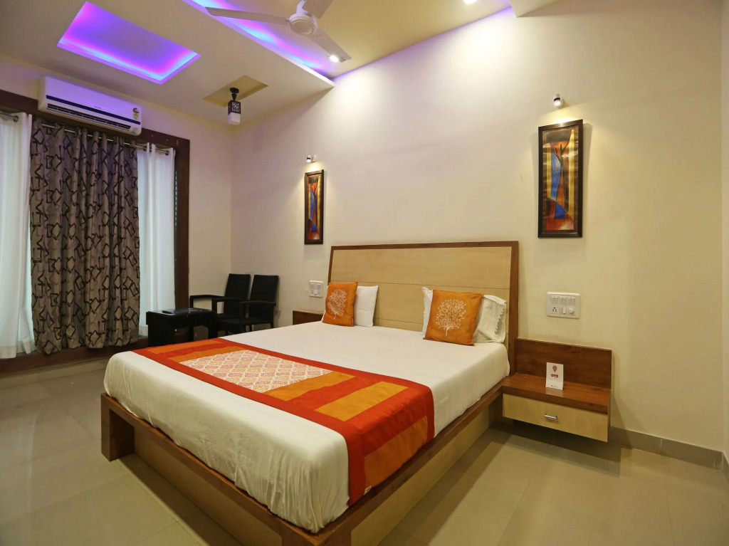 OYO 6557 Hotel Kaka Inn