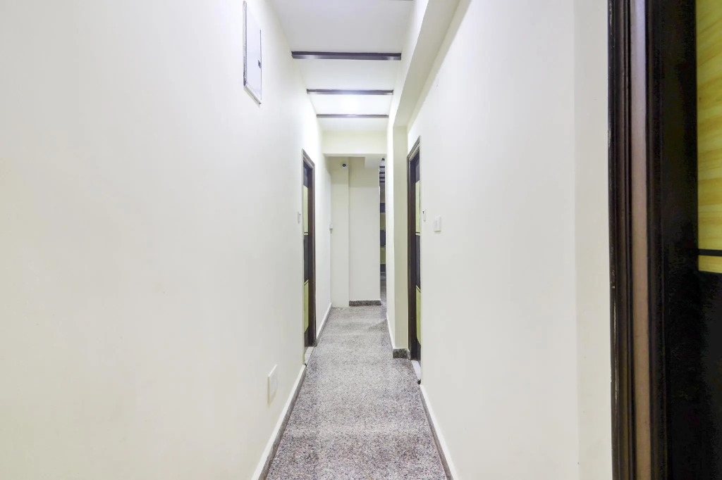 OYO 75403 A.R Residency