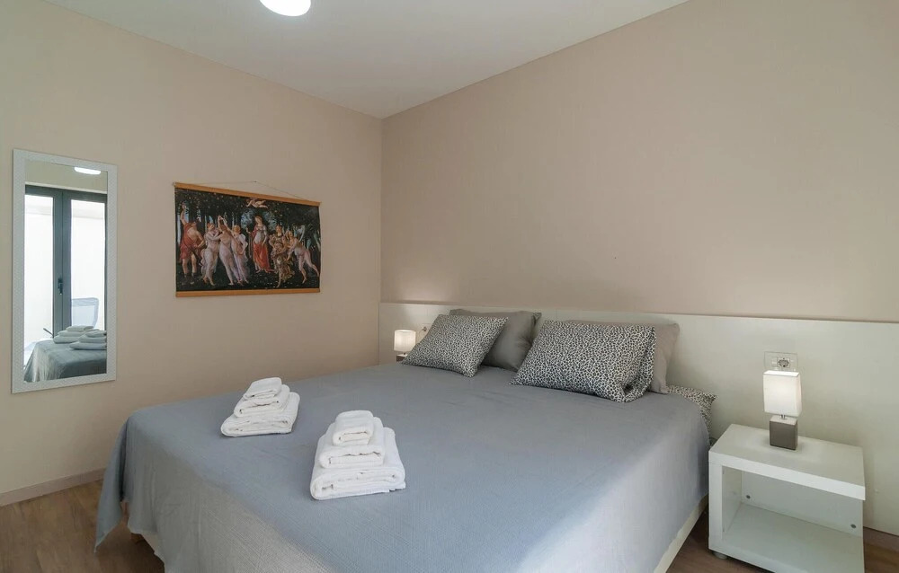 Awesome Apartment in Selca With 1 Bedrooms, Wifi and Outdoor Swimming Pool