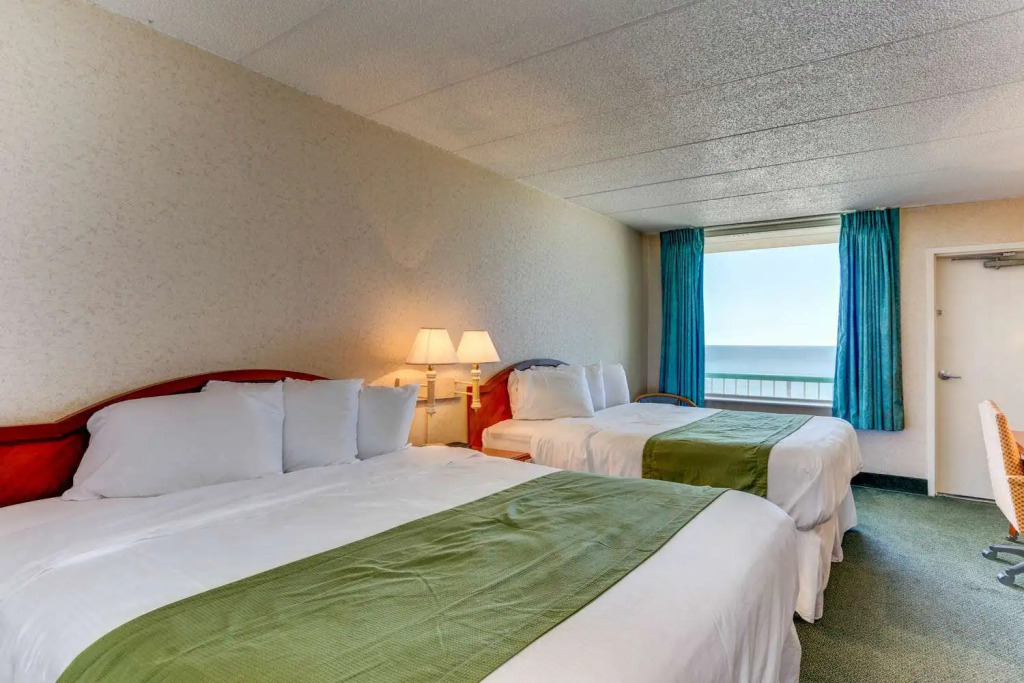 Moxy Virginia Beach Oceanfront