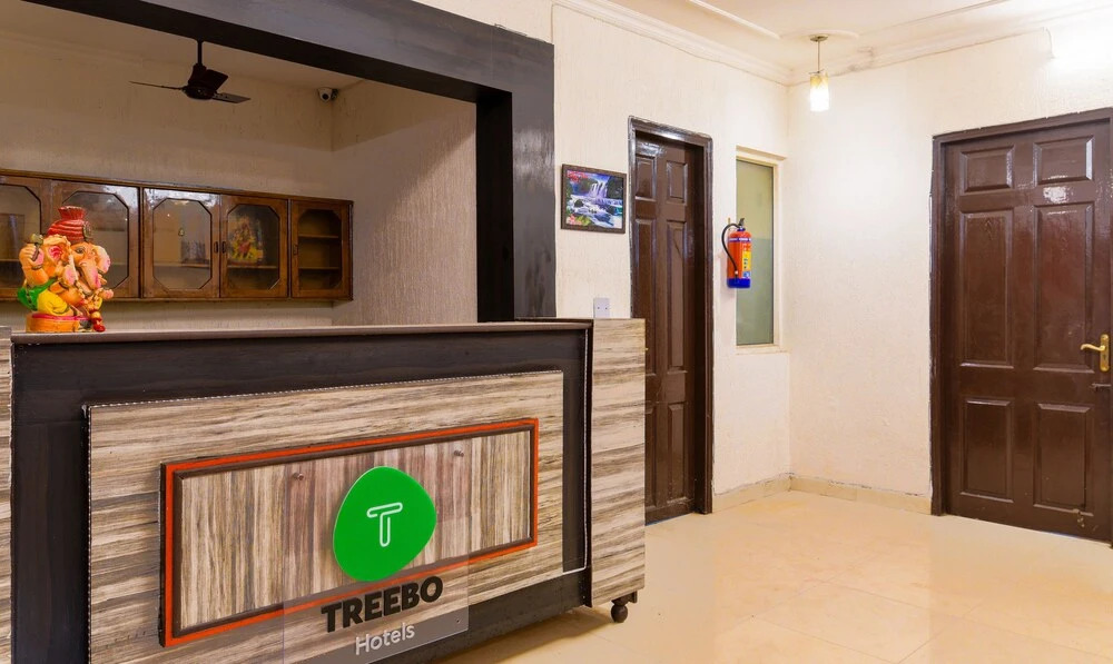 Treebo Trip Golden Villa