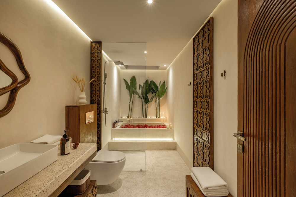 Romantic 2 Private Suites Villa Canggu