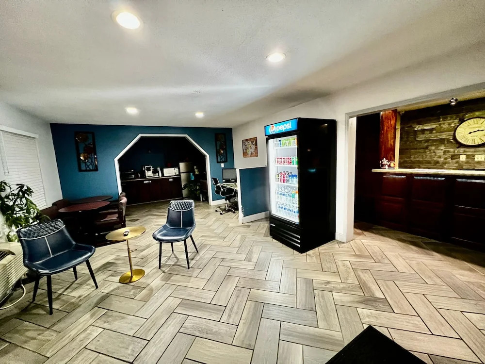 Ozark Inn and Suites