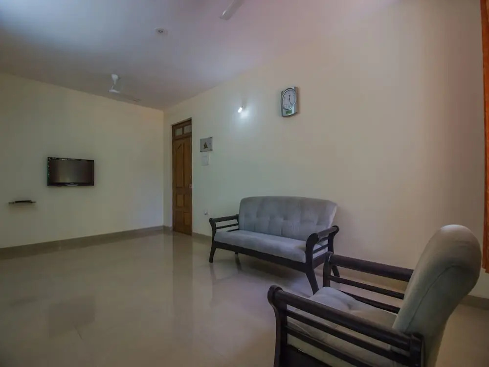OYO 12928 Home Modern 2BHK Benaulim