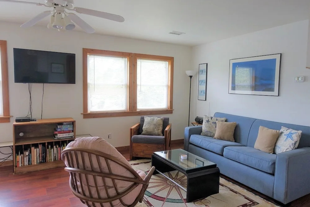 Nutter Tree at Ocracoke - 2 Br Home