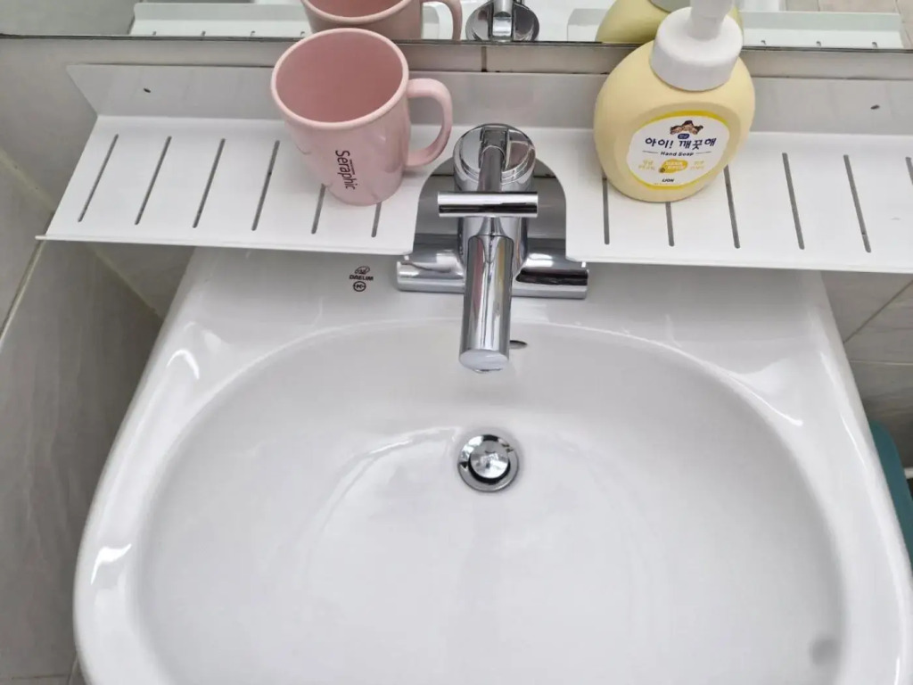 Hongdae Residence - 1min from Hongik Uni station Exit #1