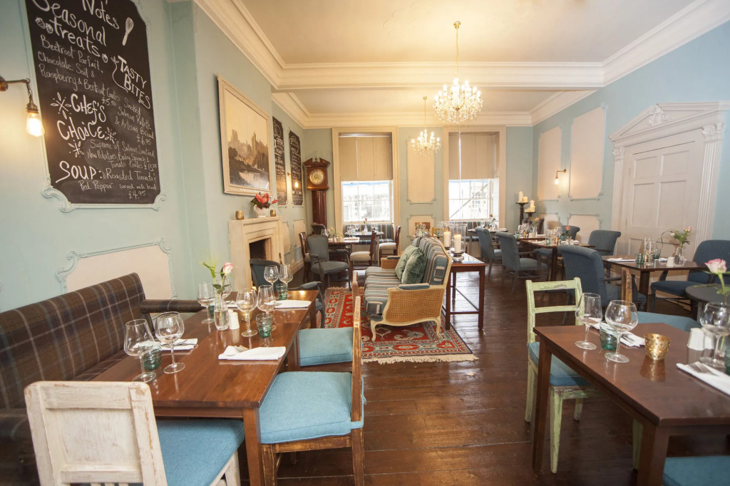 Norfolk Arms Hotel - Arundel