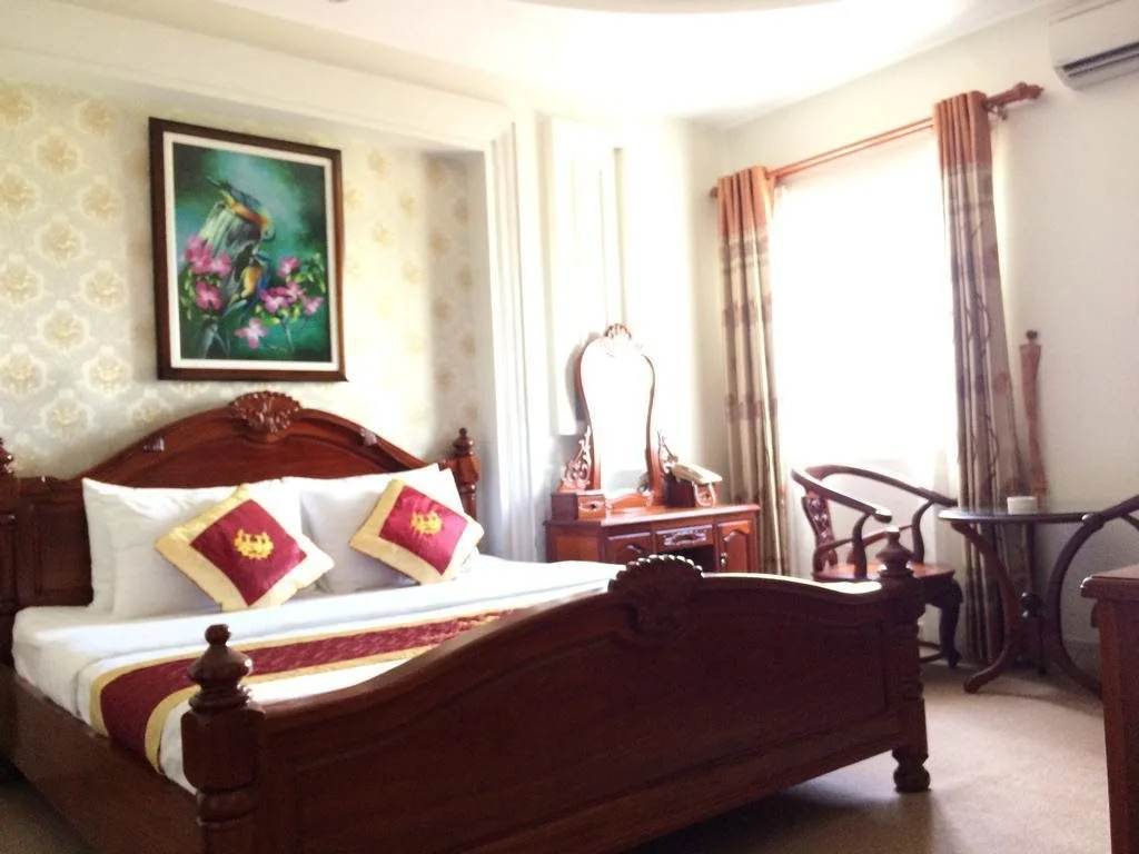 Hoang Quan Hotel