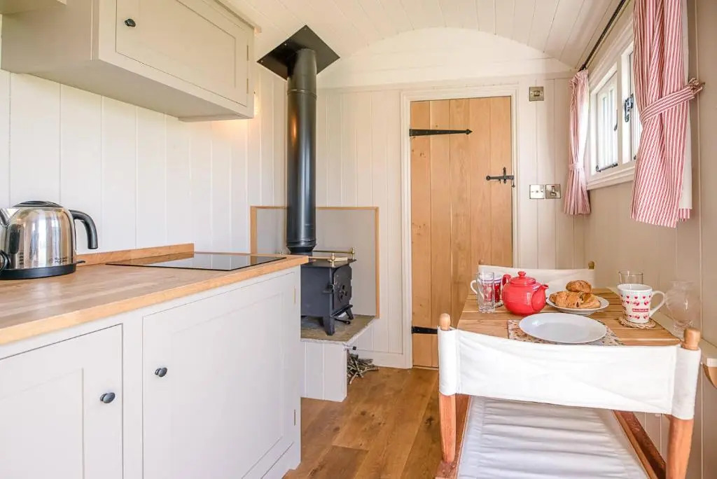 Sage Shepherds Hut Boundary Farm, Framlingham