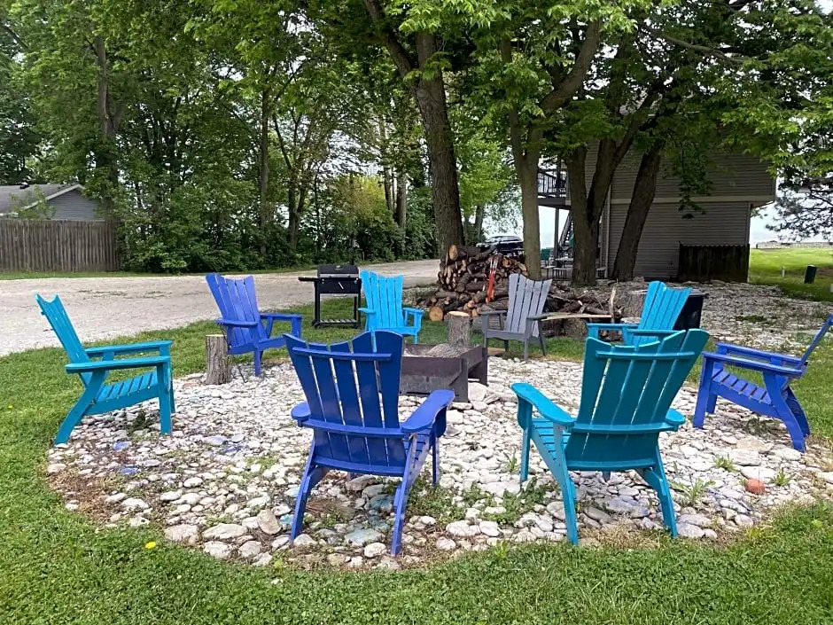 Lake Point Motel