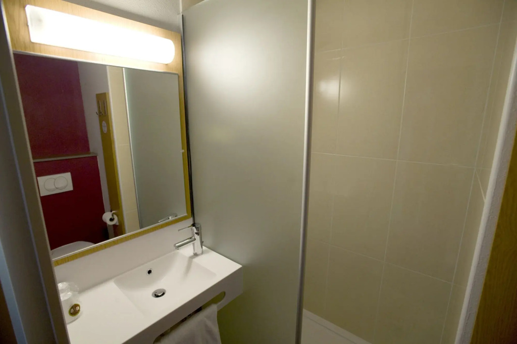 B&B HOTEL Aix-en-Provence Le Tholonet