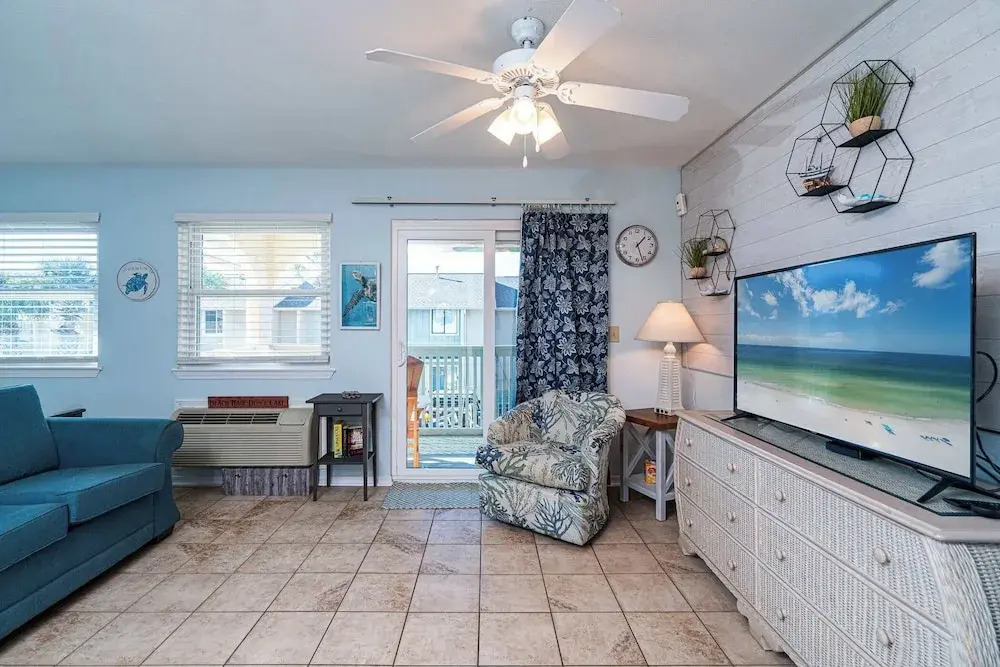 The Turtle Nest Resort Condo w/ Pool!