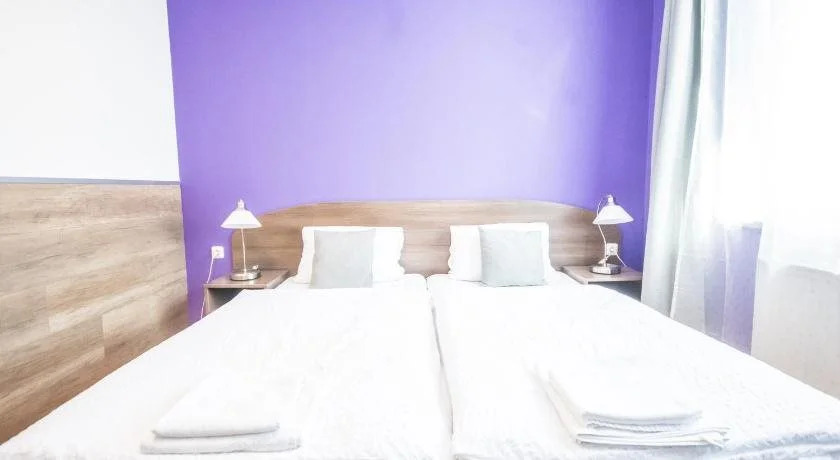 Turm Inn 24H Self Check In By H&H Hotels