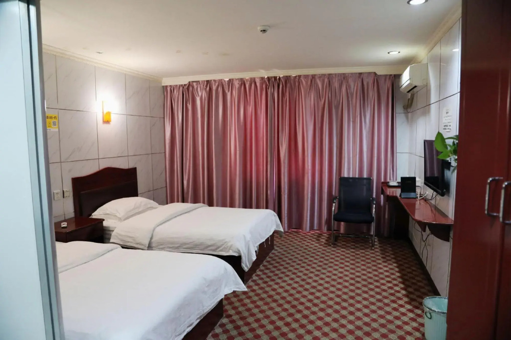 Bachu Kaiyuan Hotel