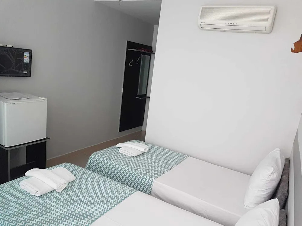 Deluxe Hotel