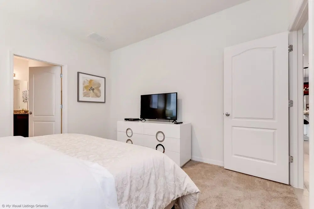5280oak Luxury Ne 6 Bedroom 4.bath Home