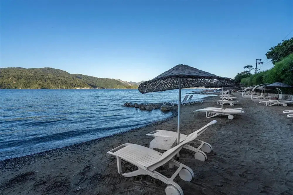 Club Bellamare Beach