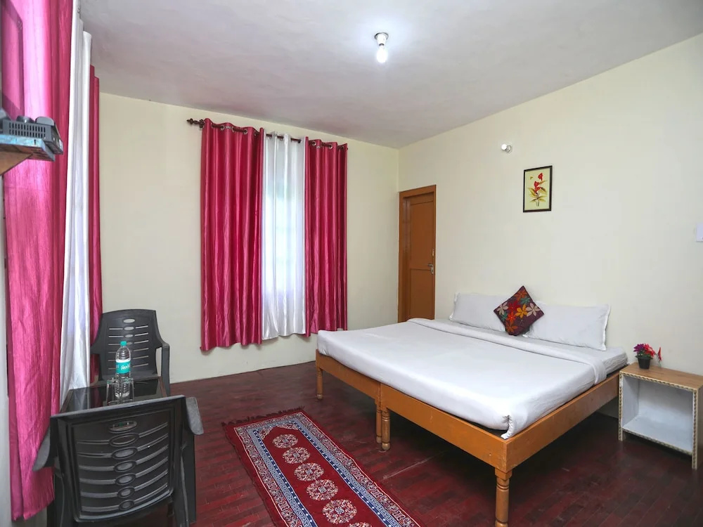 OYO 13719 Home Hill View 1BHK near Hadimba