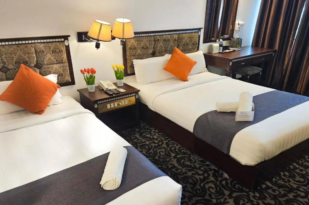 Greenleaf Hotel