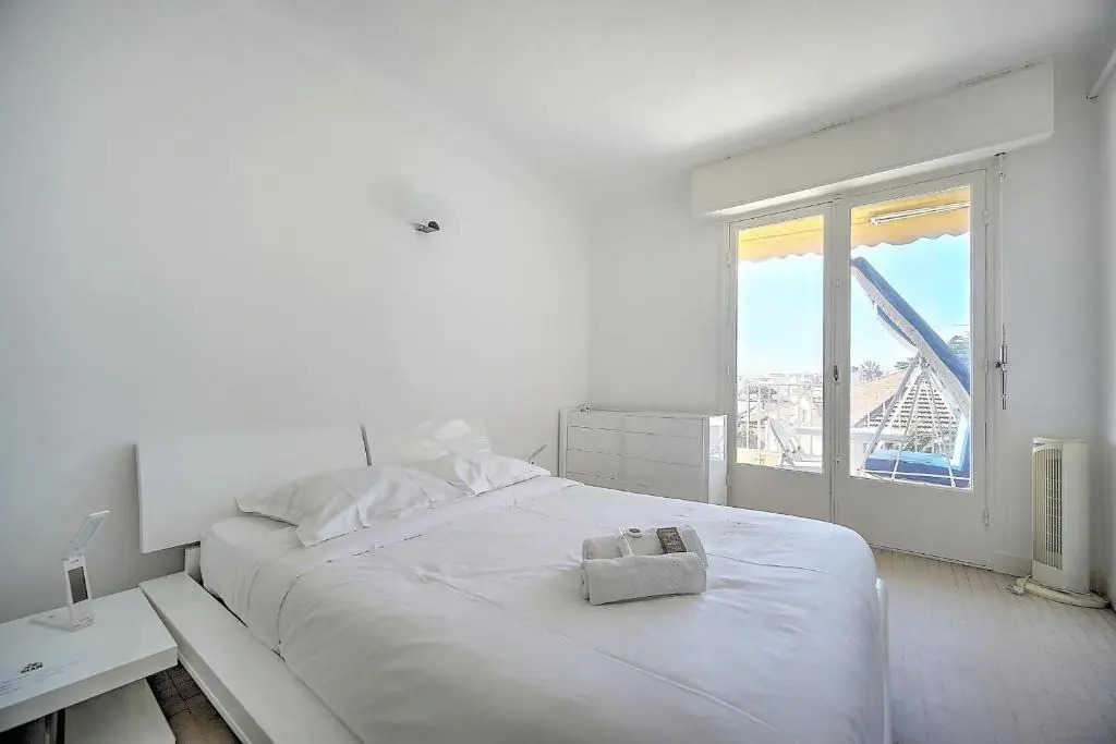 Cannes beaches 3 mn Super quiet 1 BR - 6 PAX with balcony by Olam Properties