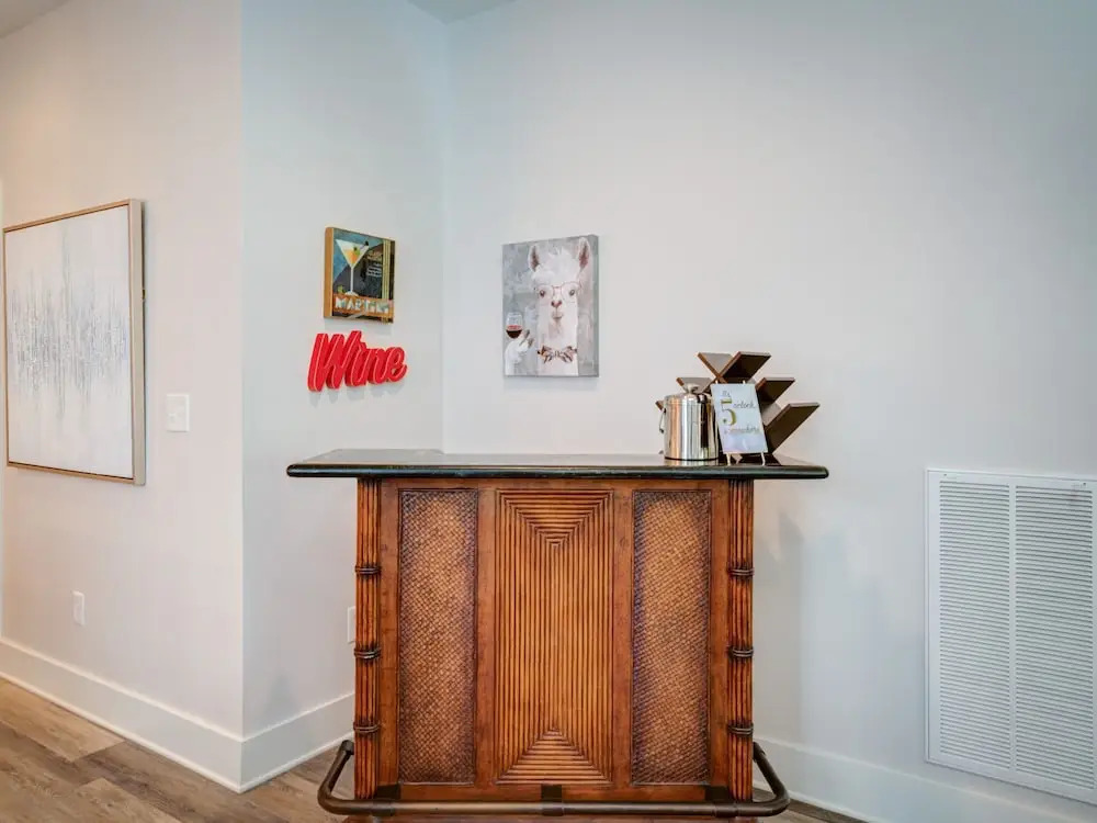 1121 Nashville - 4 Br Duplex
