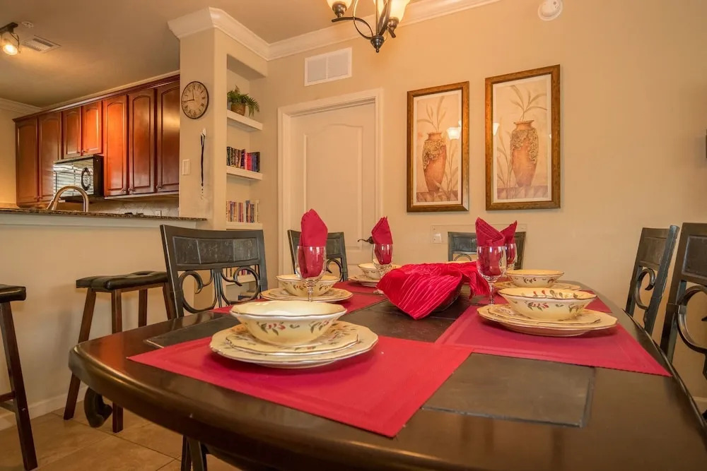 BP623CP Bella Piazza - Three Bedroom Condo