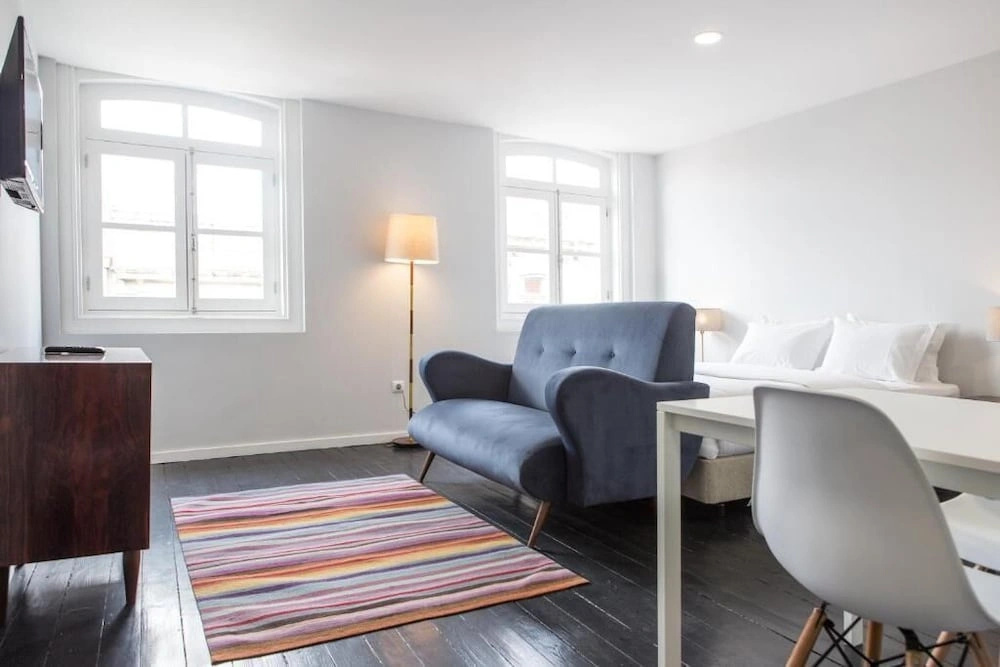 ML Apartments Republic