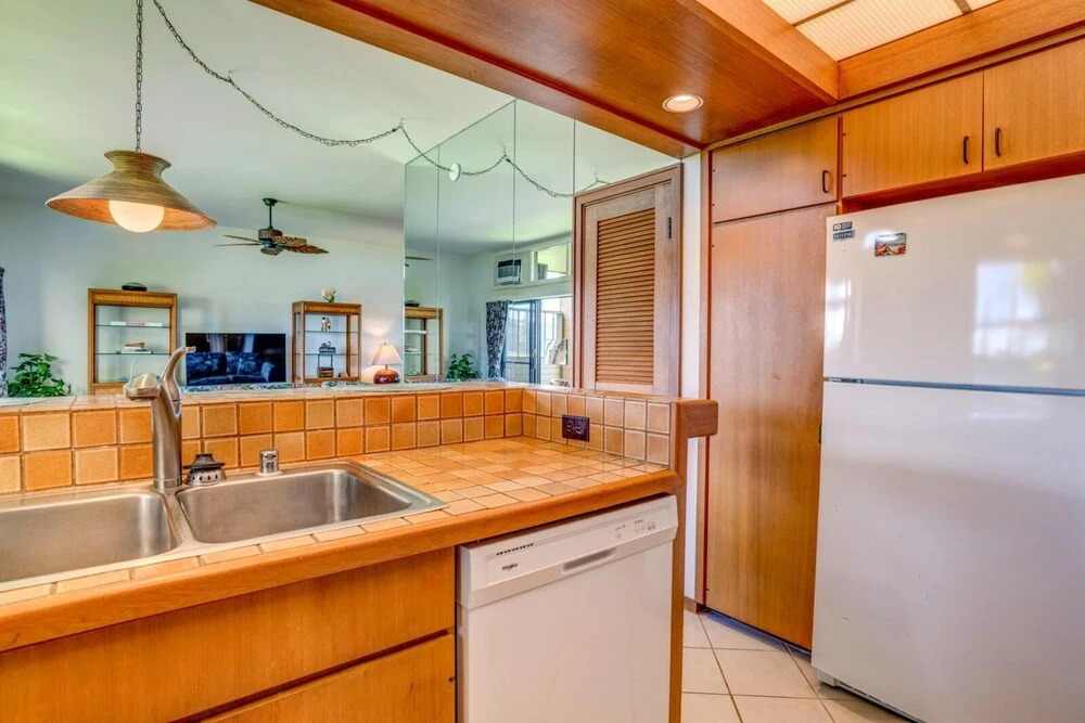 K B M Resorts- Krv-514 Rare Ridge Top 1Bd With Sweeping 180-degree Ocean Views!
