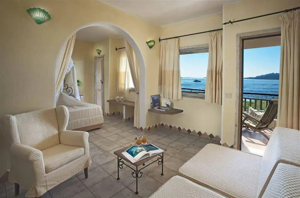 Hotel Capo dOrso Thalasso & SPA