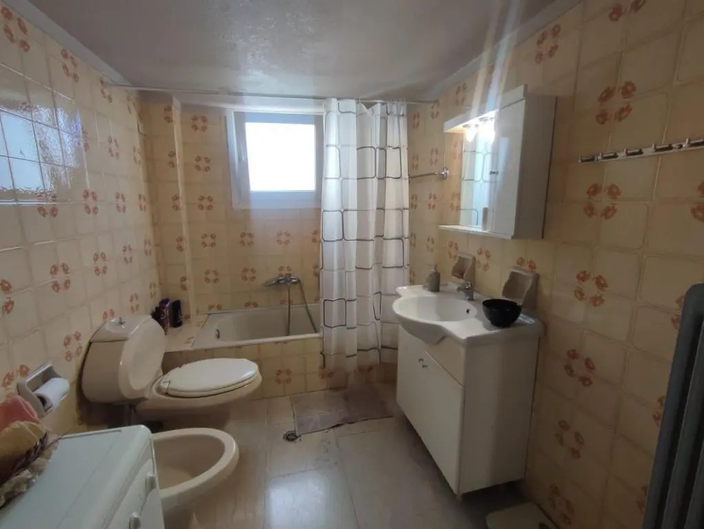 Apartment 110 sqm free parking