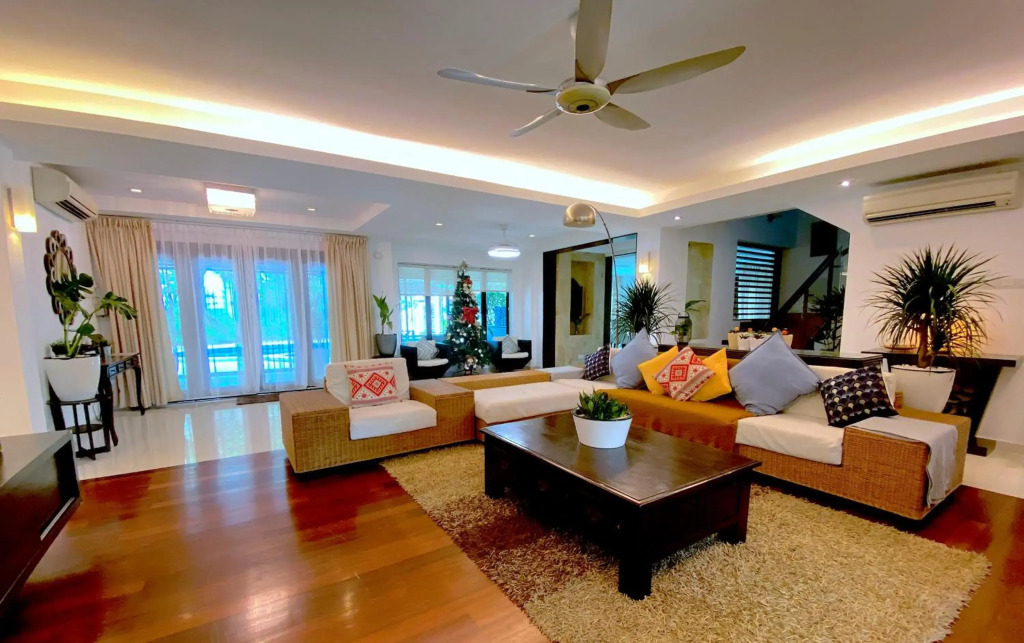 12Haven Stunning Seaside Luxury Villa PD with Kids Pool